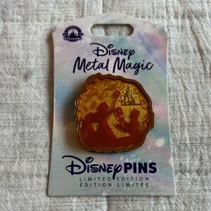 Disney Metal Magic Gold Pin Limited Edition— Tangled Rapunzel